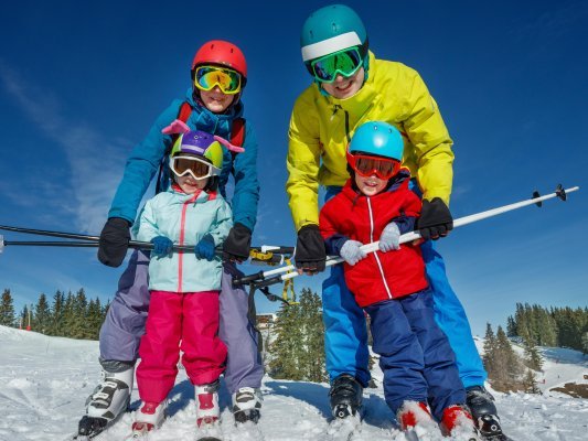 Wintersport familie